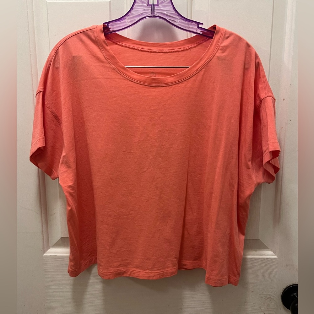 🍋 LIKE NEW Lululemon Cates T-Shirt in Raspberry Cream - Sz 10
